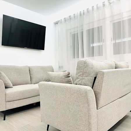 Avakian Suite Valencia Bagian luar foto